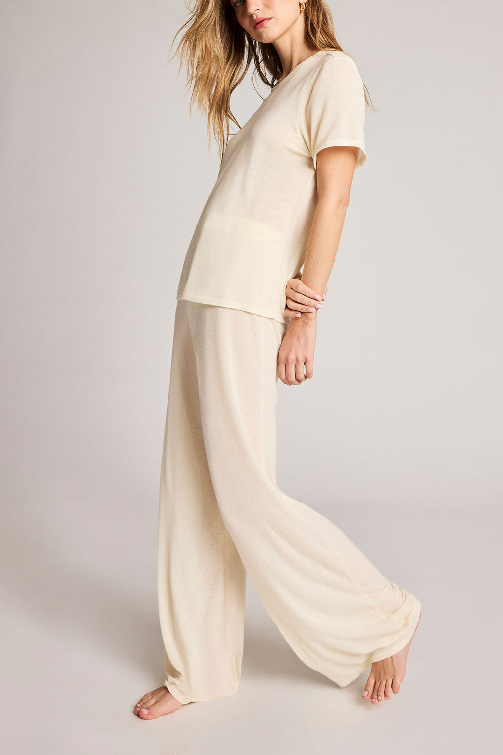 Fino Featherweight Cashmere Track Pant in Cream