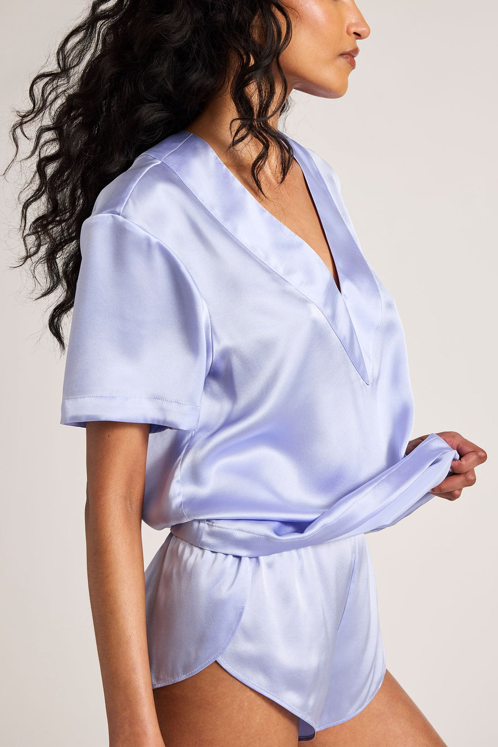 Eclipse Washable Silk V-Top in Muse